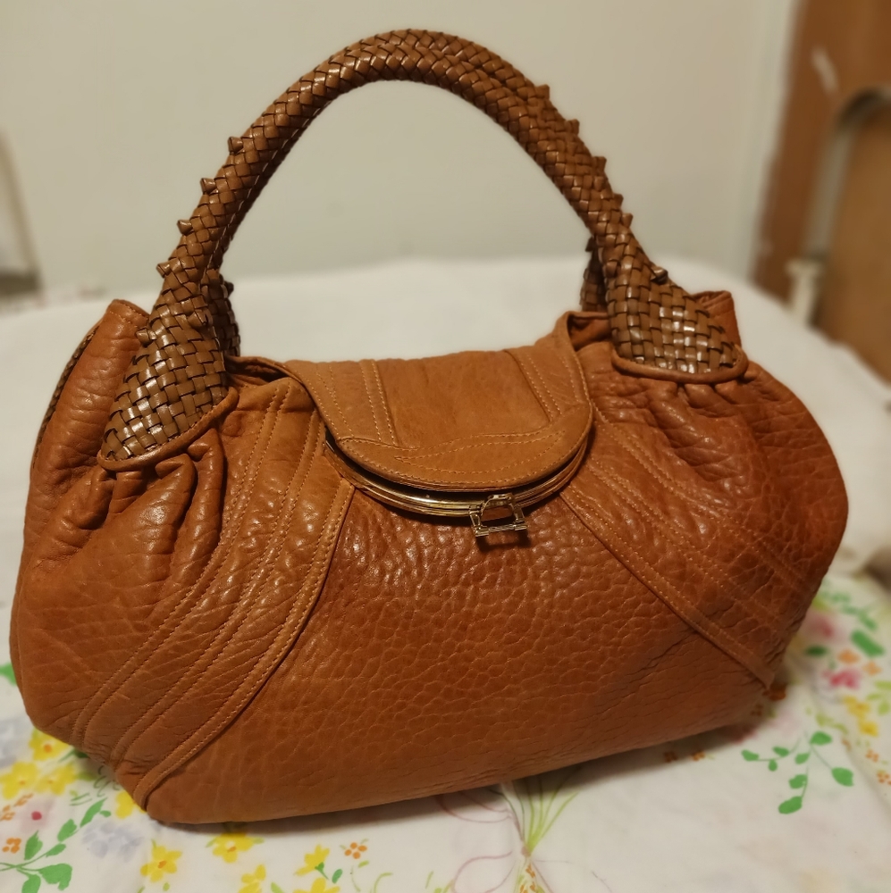 FENDI SPY BAG NAPPA LEATHER - Picture 3 of 9